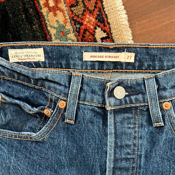 Levi’s ribcage straight super high rise, size 27 - Picture 2 of 6